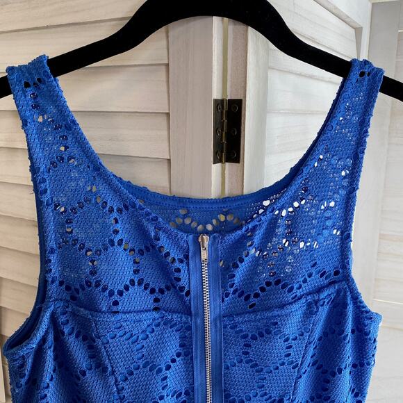 Trixxi blue lace fit and flare mini dress - Picture 10 of 12